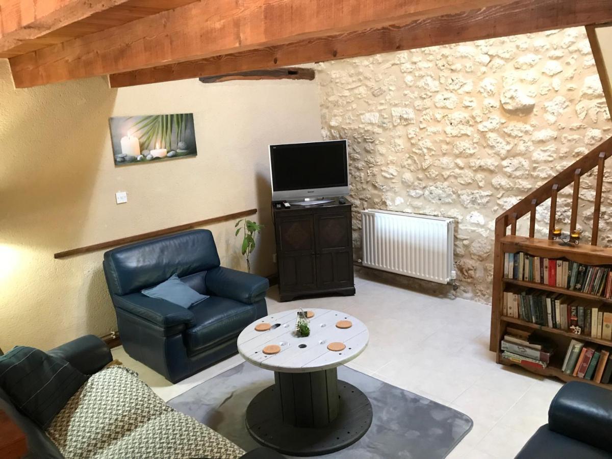 Villa Les Granges à Les Lèves-et-Thoumeyragues Extérieur photo