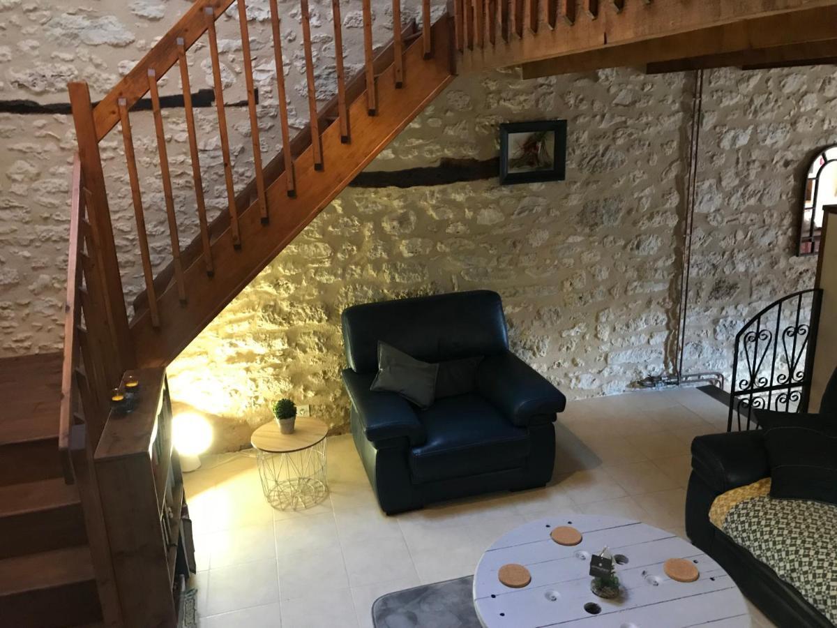 Villa Les Granges à Les Lèves-et-Thoumeyragues Extérieur photo