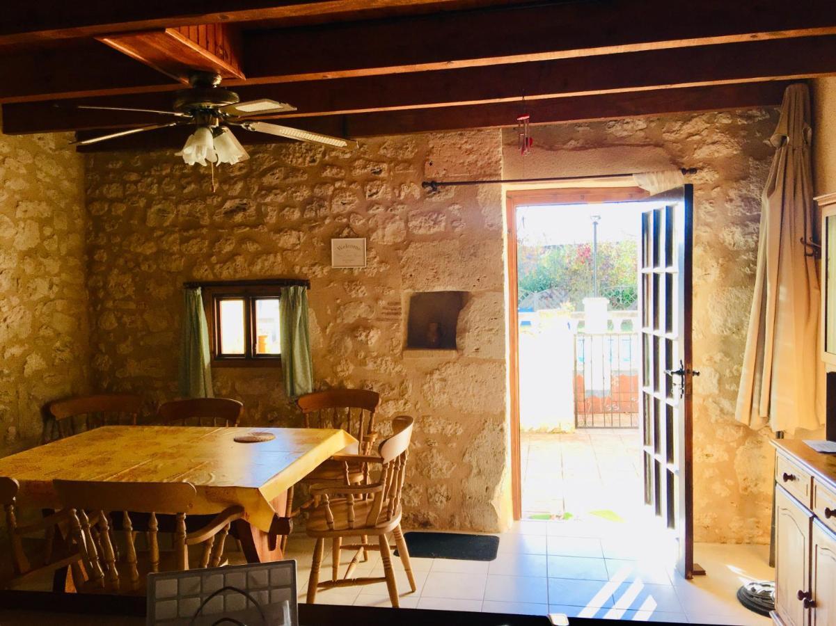 Villa Les Granges à Les Lèves-et-Thoumeyragues Extérieur photo