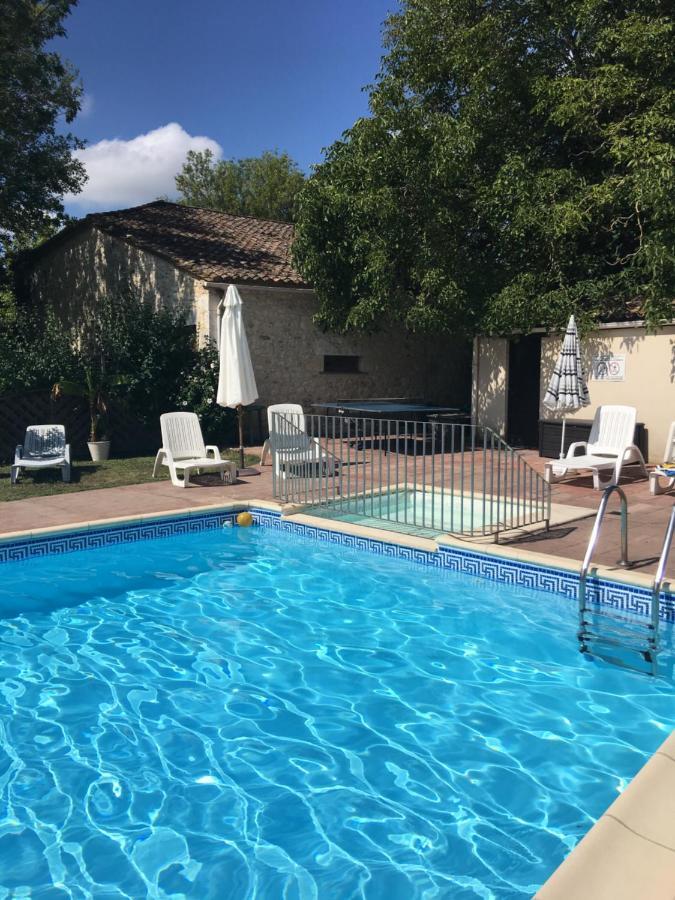 Villa Les Granges à Les Lèves-et-Thoumeyragues Extérieur photo